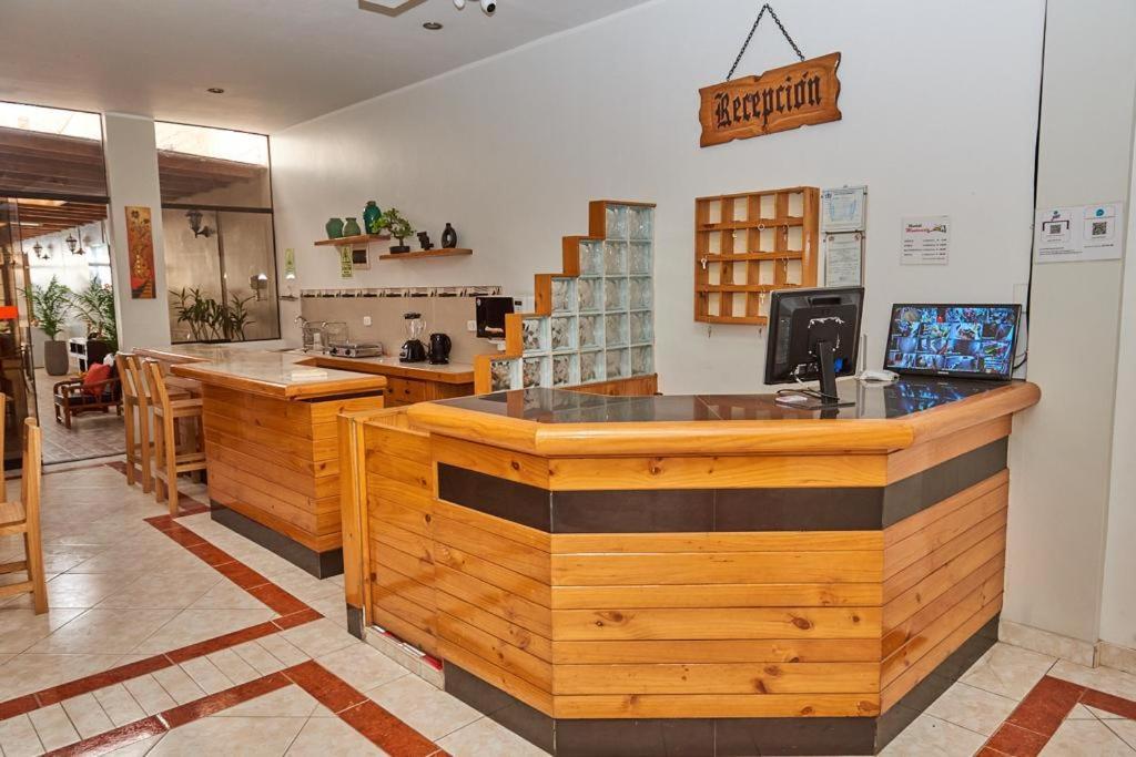 Hostal Montecarlo Camana Εξωτερικό φωτογραφία